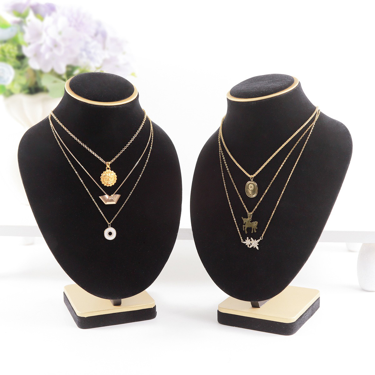 Body zwart fluwelen sieradenbu - Body Jewelry Stores recensie en prijs