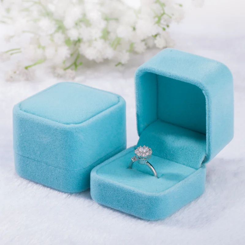Ronde Hoek Fluweel Sieradendoo - Body Jewelry Display recensie en prijs
