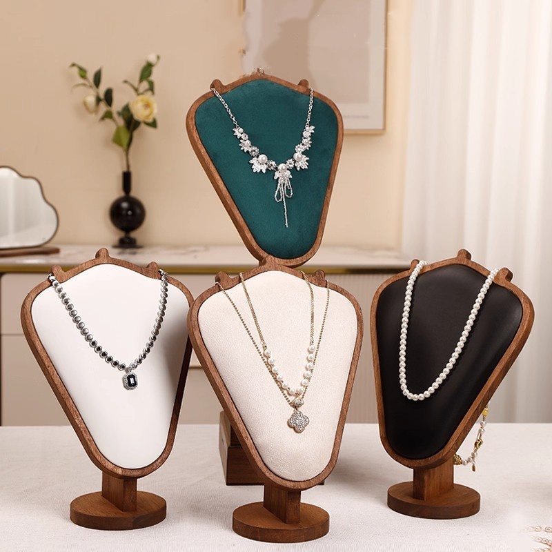 Houten kettingdisplaystandaard - Body Jewelry Stores recensie en prijs