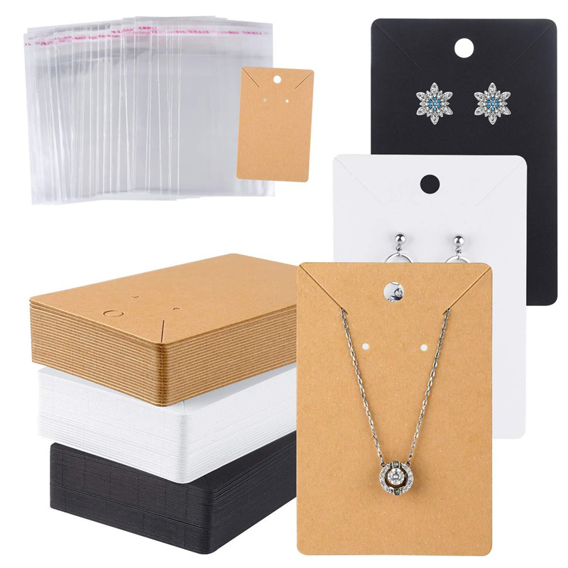 50 stuks 6x9cm blanco ketting  - Body Jewelry Display recensie en prijs